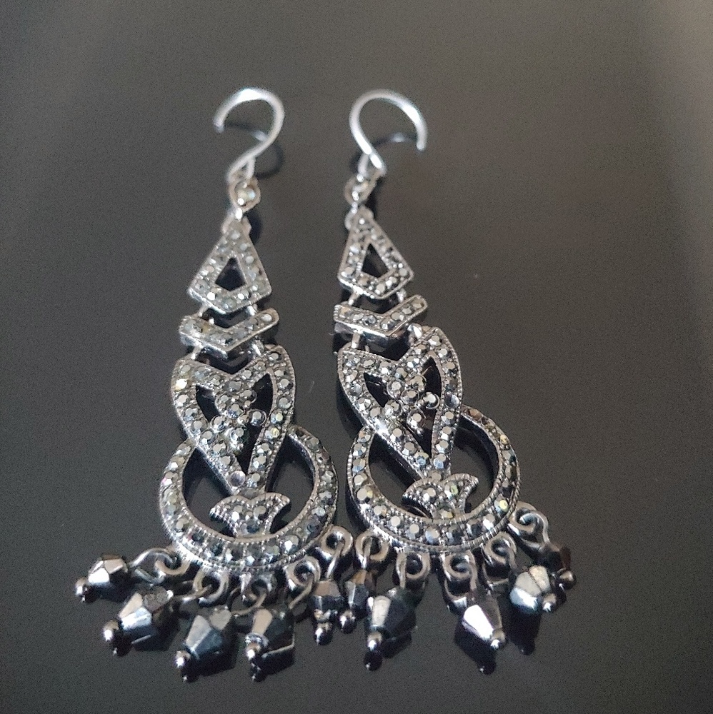 Monet Chandelier Earrings Black & Silver